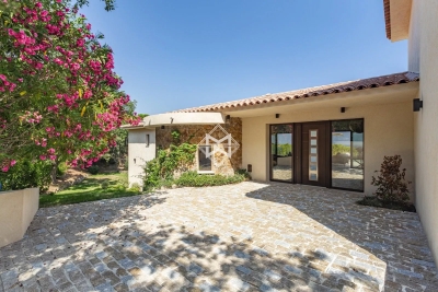 Villa à Sainte-Maxime &agrave; louer à partir de 15 000 € / semaine, Photo 13