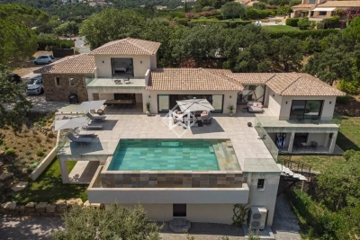 Villa à Sainte-Maxime &agrave; louer à partir de 15 000 € / semaine, Photo 3