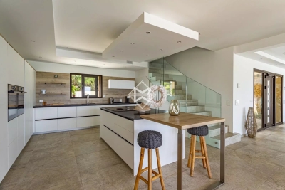 Villa à Sainte-Maxime &agrave; louer à partir de 15 000 € / semaine, Photo 6