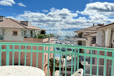 Appartement &agrave; vendre belle vue frejus 
