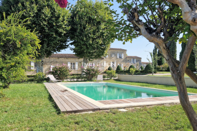 Maison à vendre à LANGOIRAN  - 11 pièces - 310 m² 