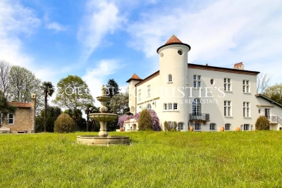 Maison à vendre à ST-JEAN-DE-LUZ  - 12 pièces - 610 m² 