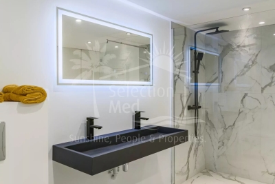 House for sale in GRASSE  - 3 rooms - 95 m² 