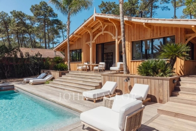 Maison à louer à LÈGE-CAP-FERRET Ouest - 6 pièces - 225 m² 