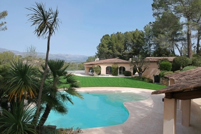 Maison à vendre à MOUANS-SARTOUX Peillon - 10 pièces - 540 m² 