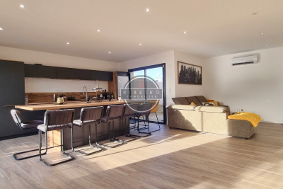Maison &agrave; vendre deux appartements agde 