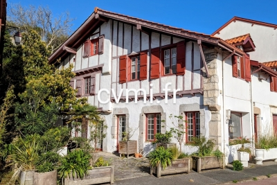 Maison &agrave; vendre &agrave; CIBOURE  - 8 pi&egrave;ces - 230 m&sup2; 