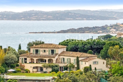 House for sale in STE-MAXIME Le Capet - 10 rooms - 311 m² 