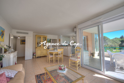 Appartement &agrave; vendre avec parking st raphael 