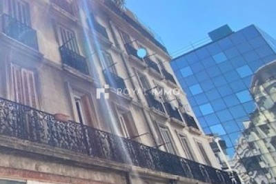 Commerce à vendre à TOULON  - 2 pièces - 45 m² 