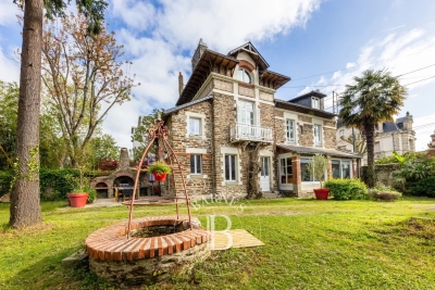 Maison à vendre à NANTES Petit Bois - 10 pièces - 288 m² 