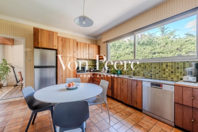 Maison à vendre à ARLES Cabassud-Mireille Lauze - 9 pièces - 235 m² 