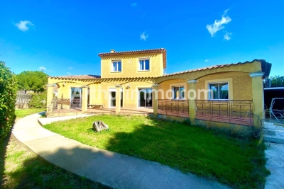 Maison à vendre à CREISSAN Archives Départemental - 6 pièces - 176 m² 