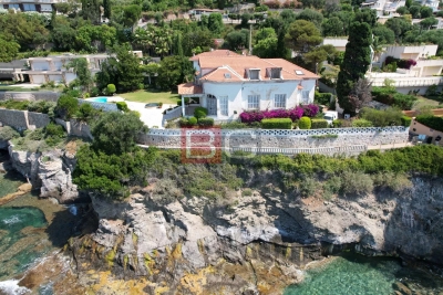 House for sale in CAP-D'AIL   - 410 m² 