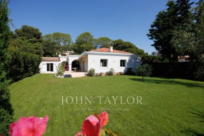Maison à vendre à ST-JEAN-CAP-FERRAT Bouyon - 4 pièces - 104 m² 