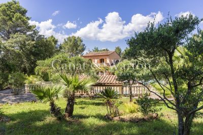 House for sale in CUERS  - 8 rooms - 306 m² 