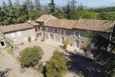 Maison à vendre à MONTÉLIMAR  - 6 pièces - 210 m² 