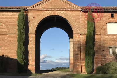 Maison à vendre à ESPERCE  - 14 pièces - 20000 m² 