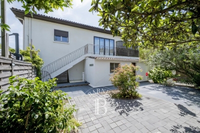 Maison à vendre à BORDEAUX La Glaciere - 7 pièces - 177 m² 