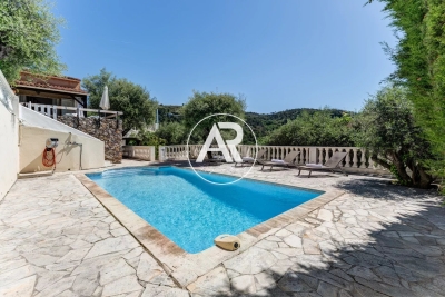 Maison à vendre à NICE Bellevue - 5 pièces - 190 m² 