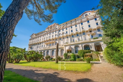 Apartment for sale in CANNES  - 6 rooms - 333 m² 