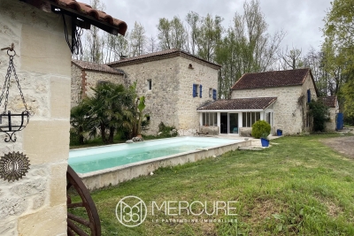 Maison &agrave; vendre &agrave; PONT DU CASSE  - 11 pi&egrave;ces - 276 m&sup2; 