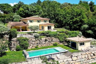 Maison à vendre à MONTAUROUX  - 7 pièces - 210 m² 