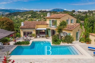 Maison &agrave; vendre &agrave; VALBONNE  - 8 pi&egrave;ces - 250 m&sup2; 