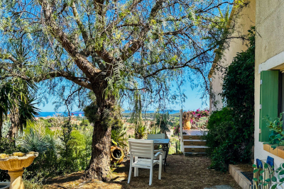 Maison &agrave; vendre &agrave; BORMES-LES-MIMOSAS  - 5 pi&egrave;ces - 164 m&sup2; 