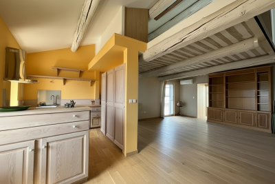 Appartement &agrave; vendre &agrave; l'Isle-sur-la-Sorgue  - 3 pi&egrave;ces 92 m&sup2; 
