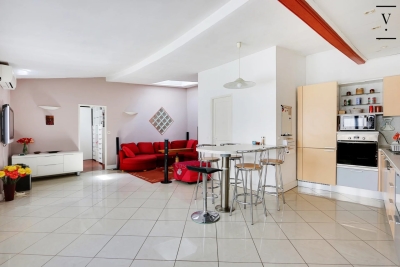 Appartement à vendre à PARIS 11EME Folie Mericourt - 3 pièces - 76 m² 