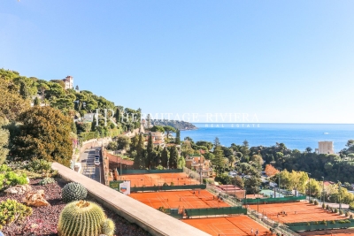 House for sale in ROQUEBRUNE-CAP-MARTIN Cap Martin - 5 rooms - 345 m&sup2; 