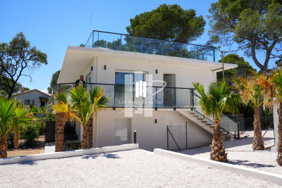 Appartement à vendre à ST-RAPHAËL Valescure Est-Aiguebonne - 3 pièces - 80 m² 