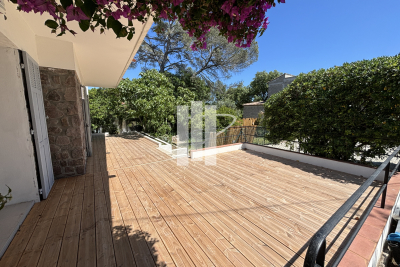 Appartement à vendre à ST-RAPHAËL Valescure Est-Aiguebonne - 3 pièces - 62 m² 