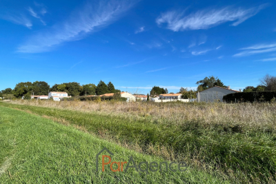 terrain à vendre à SAUJON  - 4 pièces - 514 m² 