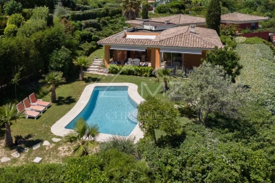 Maison &agrave; vendre &agrave; MANDELIEU-LA-NAPOULE  - 4 pi&egrave;ces - 140 m&sup2; 