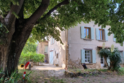 Maison à vendre à LURS  - 7 pièces - 213 m² 