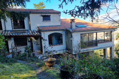 Maison &agrave; vendre 2 pi 