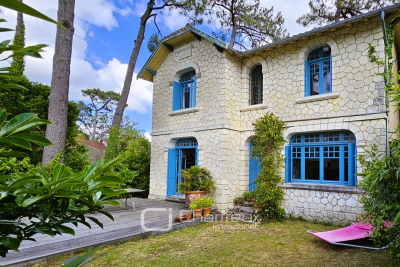Maison &agrave; vendre &agrave; ST PALAIS SUR MER  - 6 pi&egrave;ces - 128 m&sup2; 