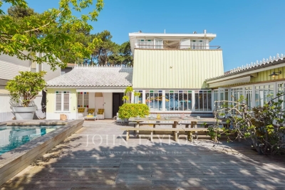 Maison à louer à LÈGE-CAP-FERRET Ouest - 10 pièces - 320 m² 