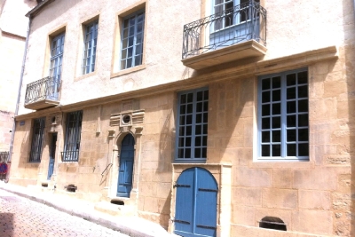 Maison &agrave; vendre &agrave; SEMUR EN AUXOIS  - 10 pi&egrave;ces - 400 m&sup2; 