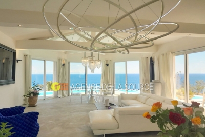 Maison à vendre à THÉOULE-SUR-MER Rn7 - 4 pièces - 135 m² 