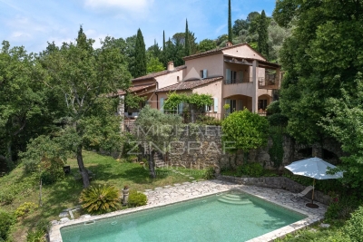 House for sale in FAYENCE Fayence - 6 rooms - 245 m² 