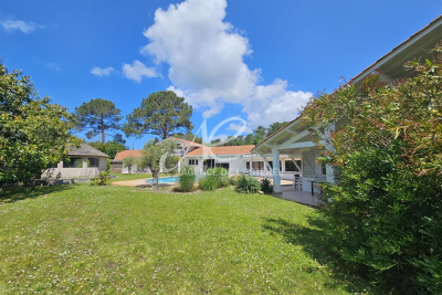 Maison à vendre à LÈGE-CAP-FERRET Sud - 7 pièces - 240 m² 