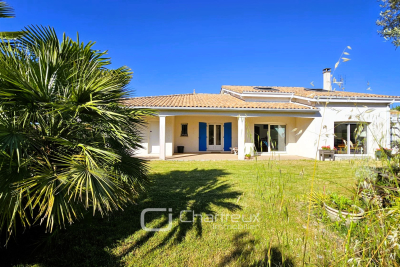 Maison à vendre à ROYAN Port-d'Envaux - 6 pièces - 190 m² 