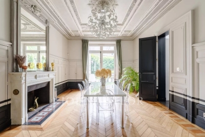 Maison à vendre à BORDEAUX E. Zola - 14 pièces - 415 m² 