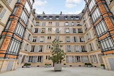 Appartement &agrave; vendre &agrave; PARIS 16EME  - 2 pi&egrave;ces - 70 m&sup2; 