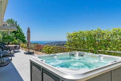 Appartement à vendre plain pied et vue mer alpes maritimes 