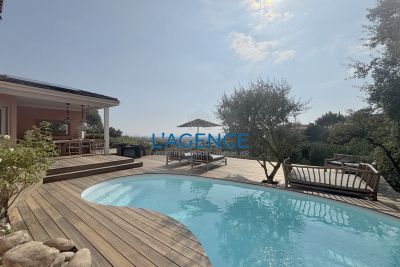 Maison &agrave; vendre vue sur mer porquerolles 