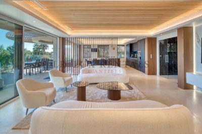 Villa in Cap d'Antibes for rental from 125 000 € / week, Photo 9